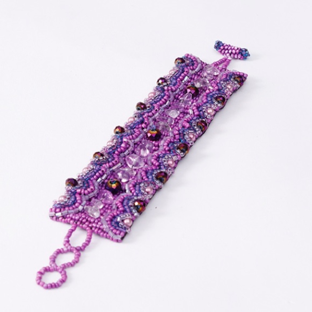 Guatemalan Hand Beaded Adjustable Bracelet | Purple Hues
